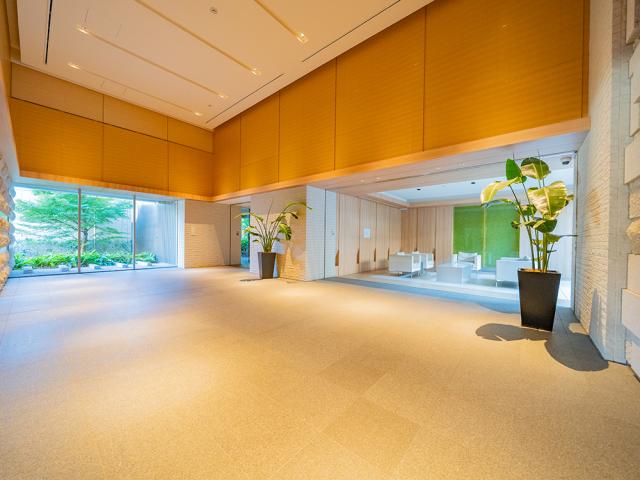 ロビー  寫(xiě)真撮影日：2025-11-30