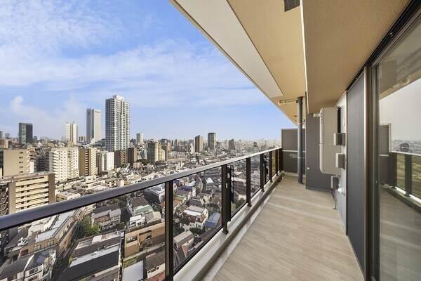 広々とした開放的な南向きバルコニー