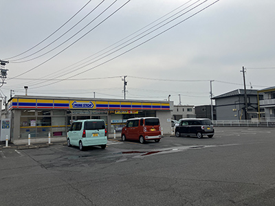 ミニストップ鈴鹿野町店