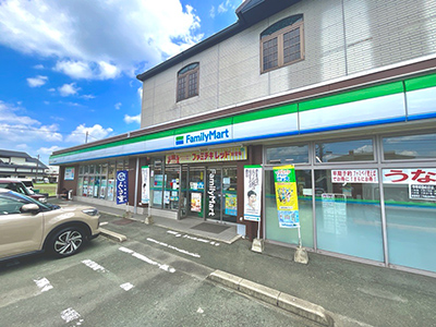 ファミリーマート 熊本長嶺南店　