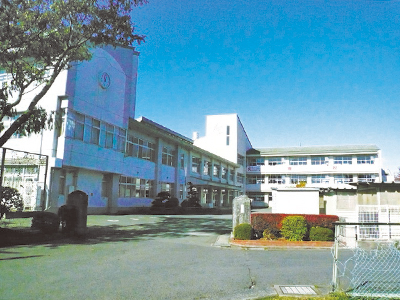 見前中學(xué)校