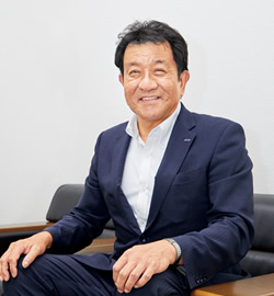 ぼんち株式會社 代表取締役社長 遠藤 純民(すみひと)様