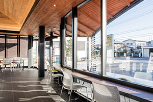 建物の內と外がシームレスにつながる