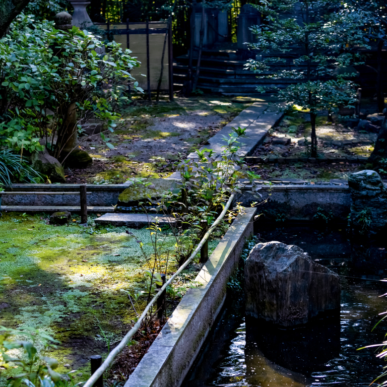 掃部山公園 徒歩5分（約330m）